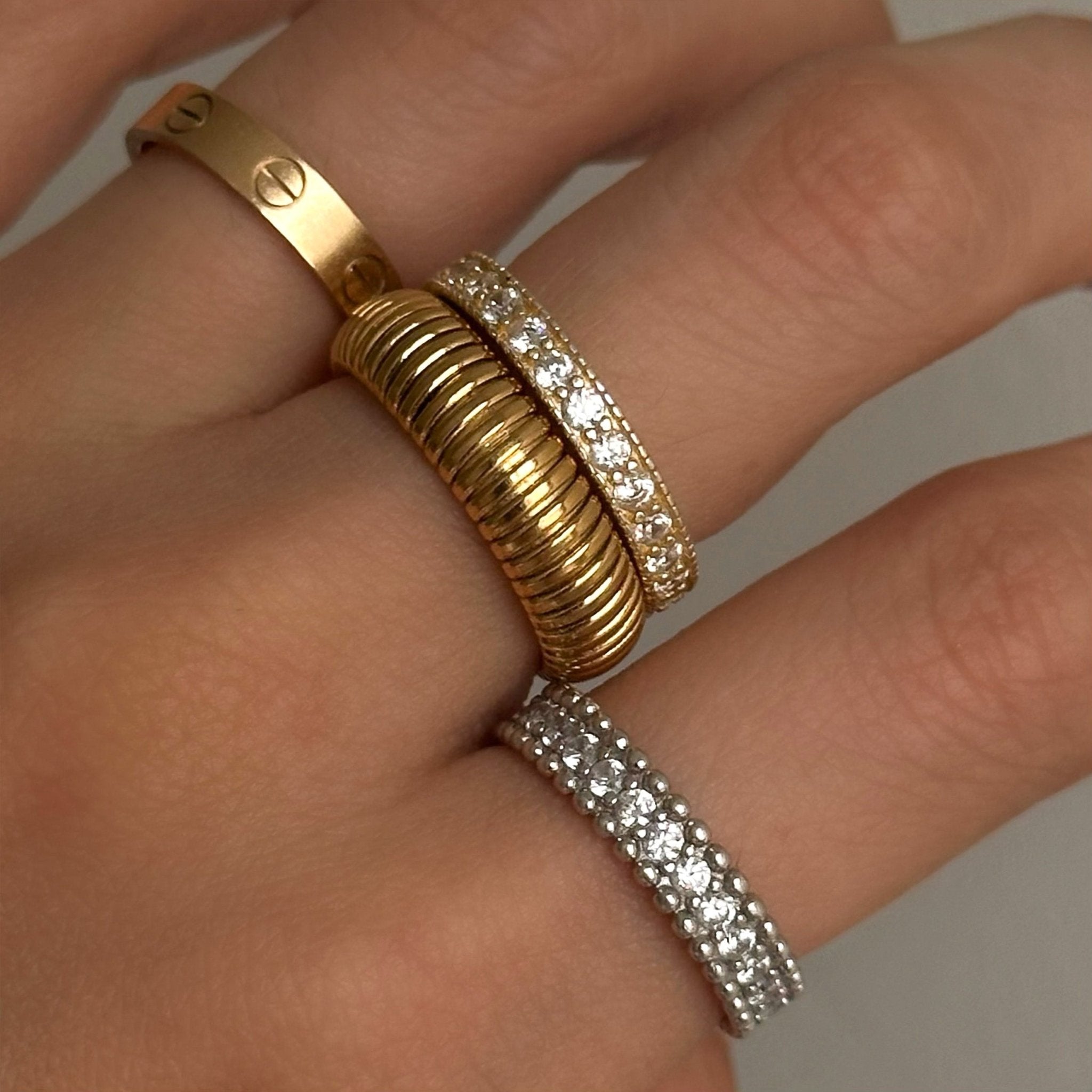 Mila Ring - SILENT SCREAM